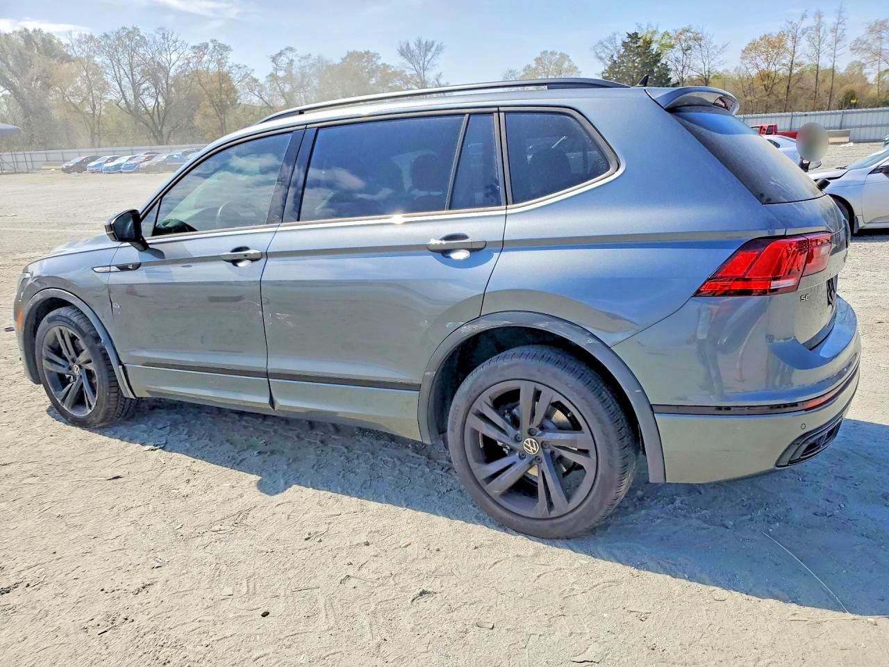 Volkswagen Tiguan Se R-line Black