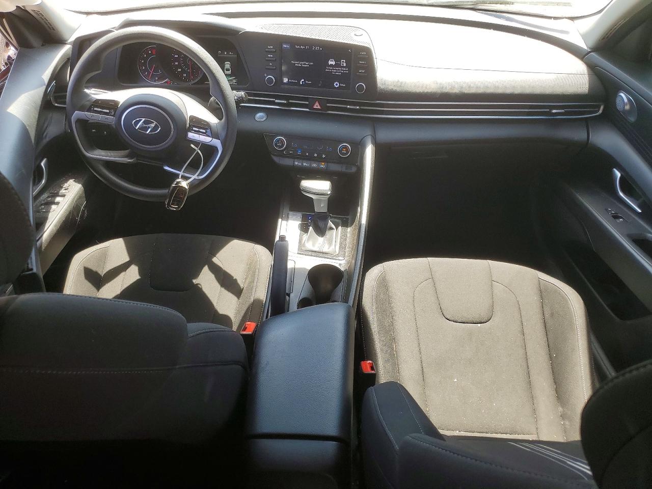 Hyundai ELANTRA Sel