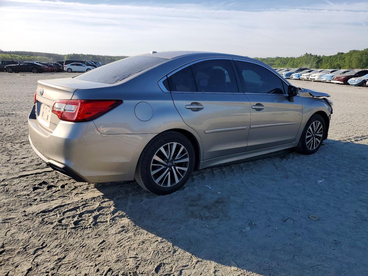 Subaru Legacy 2.5i