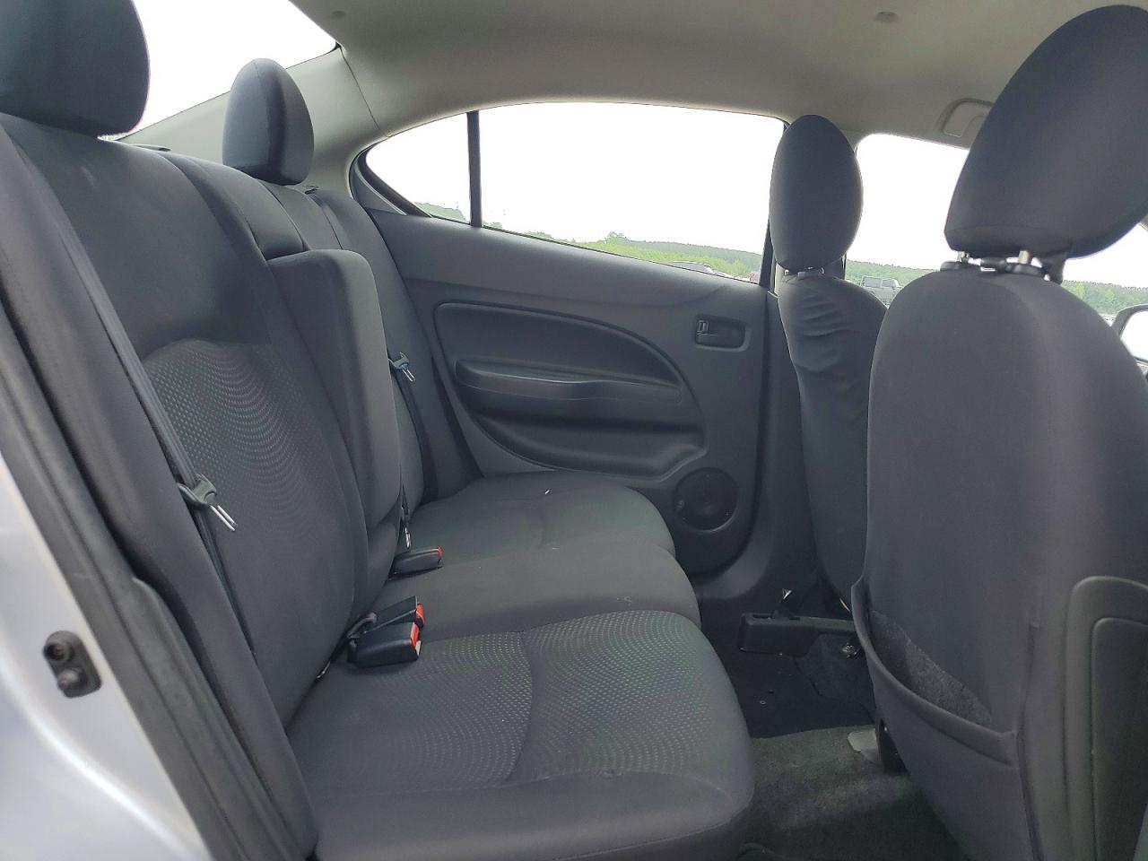 Mitsubishi Mirage G4 Es