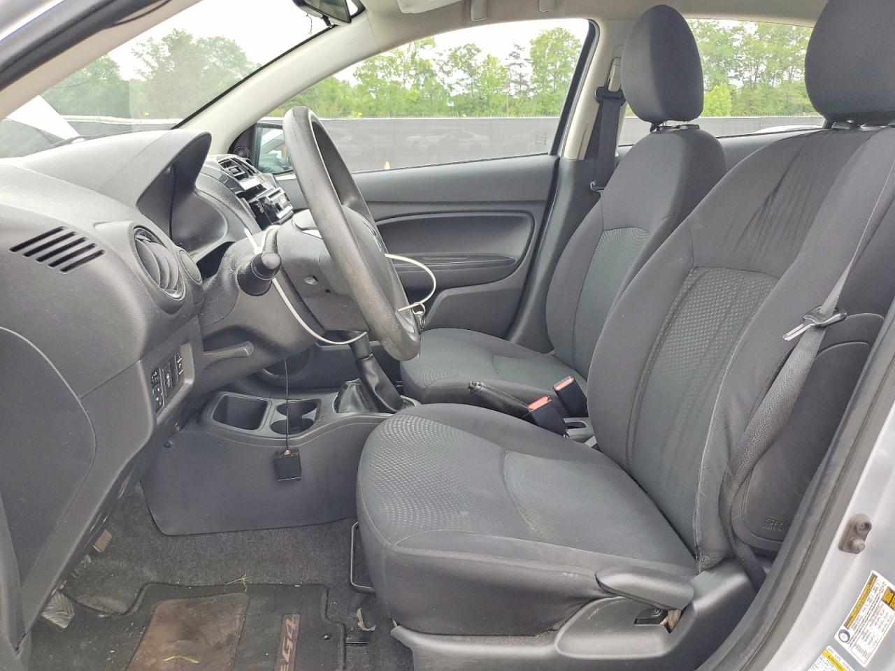 Mitsubishi Mirage G4 Es