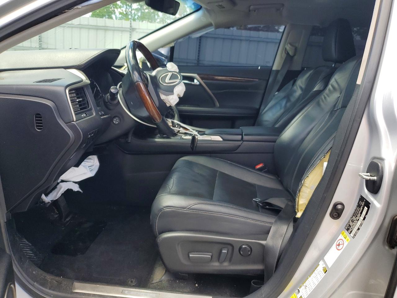 Lexus RX Base