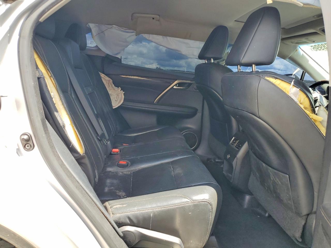 Lexus RX Base