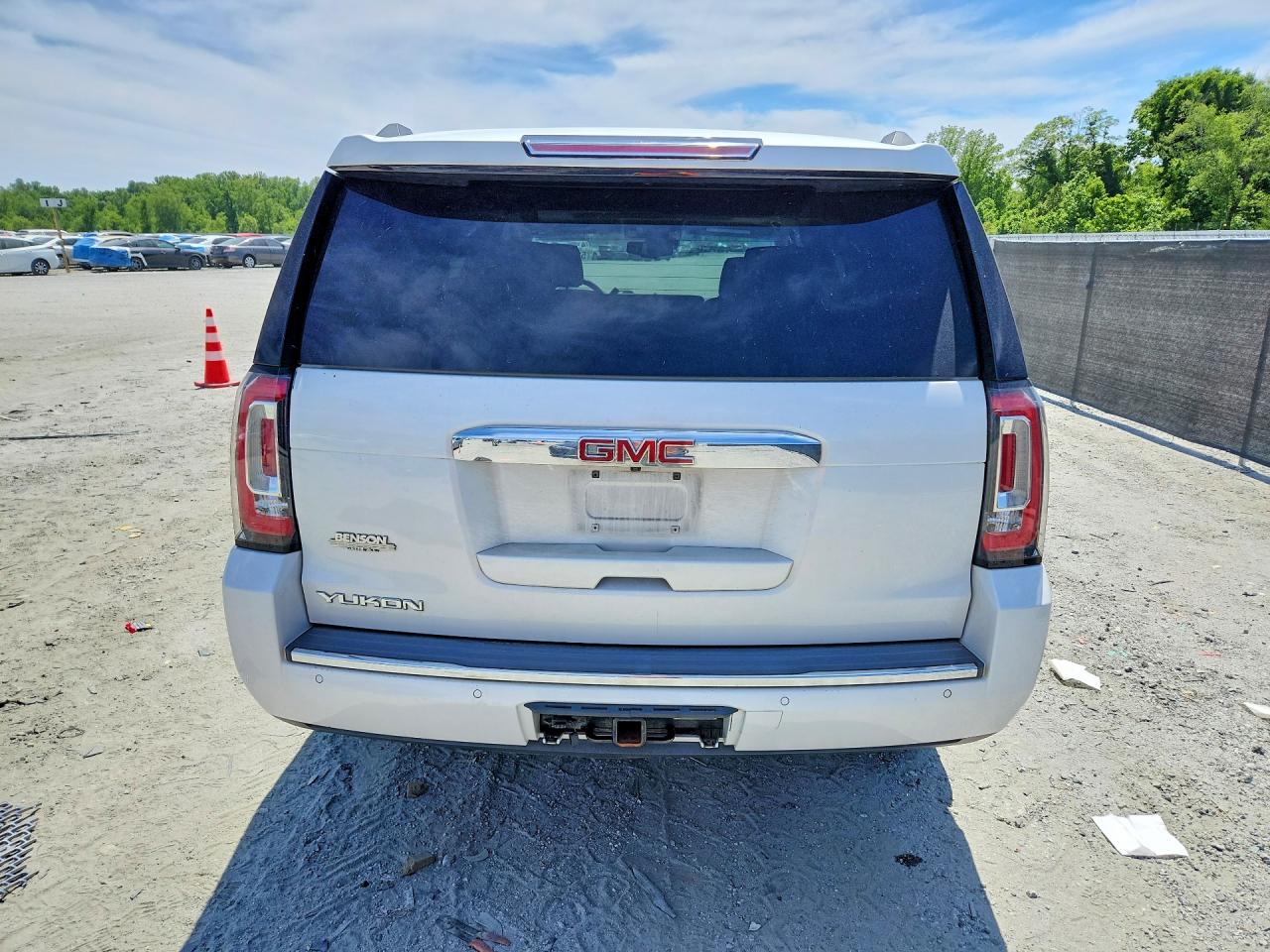GMC Yukon Denali