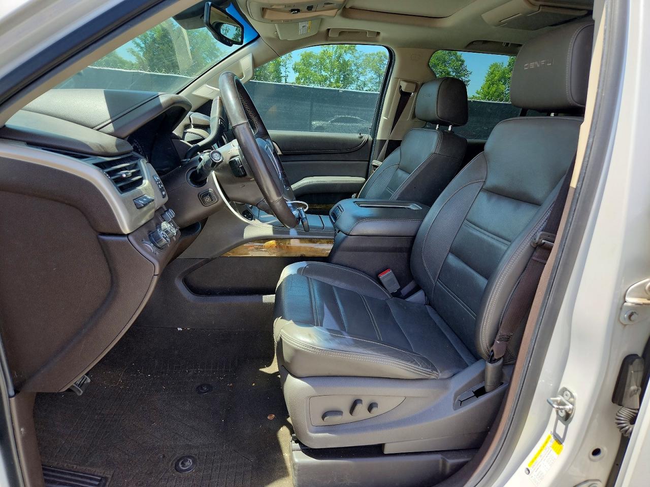 GMC Yukon Denali