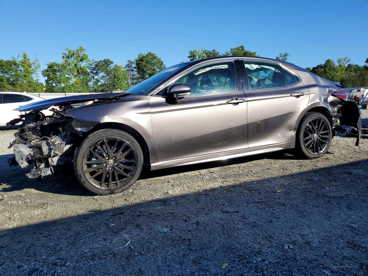 Salvage Toyota Camry Image