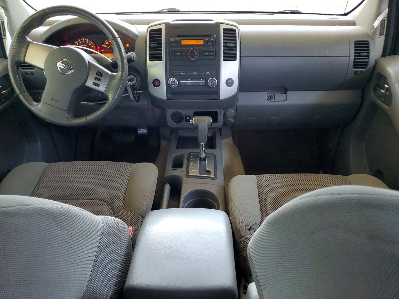 Nissan Frontier S