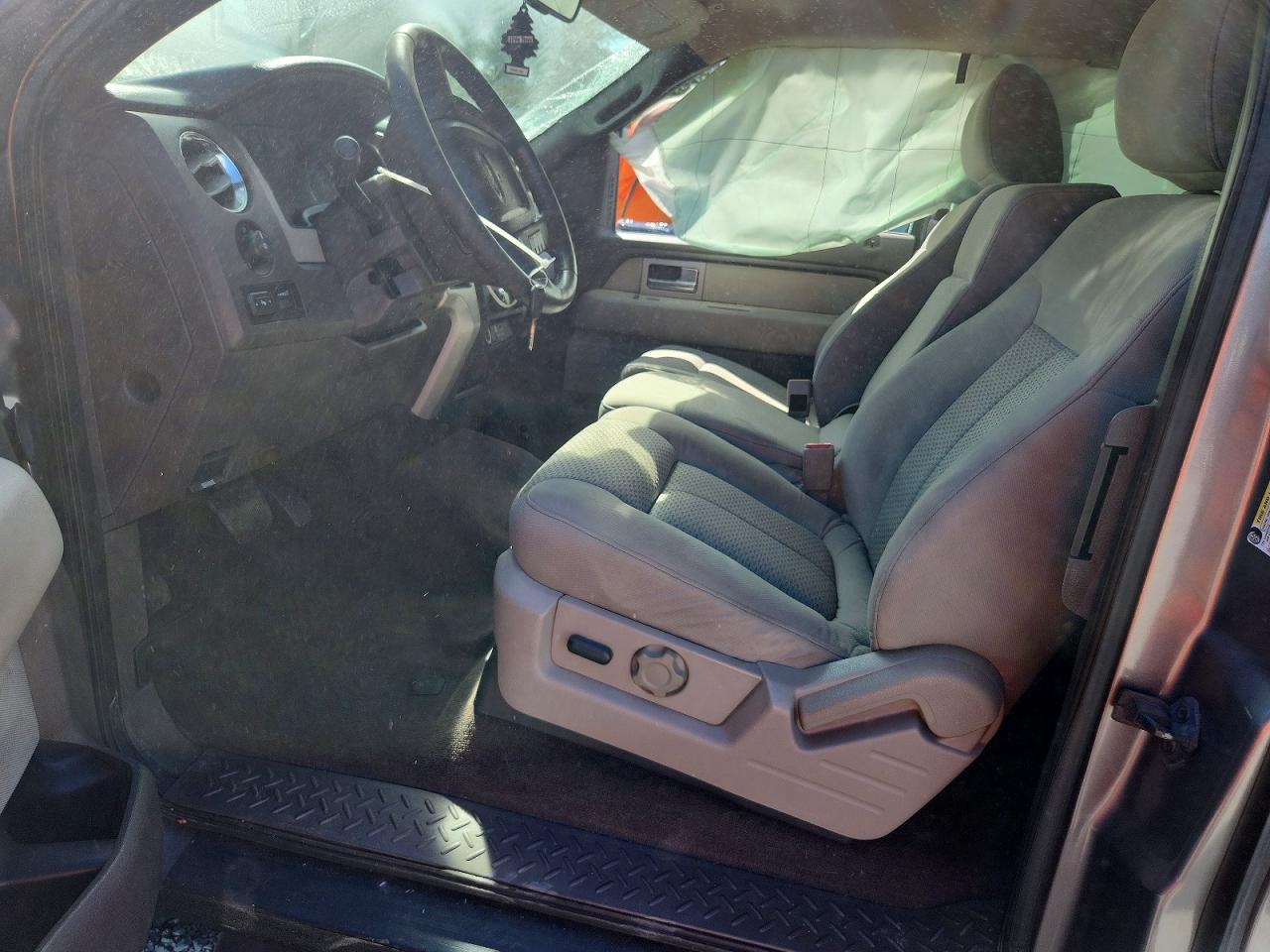 Ford F-150 Super Cab