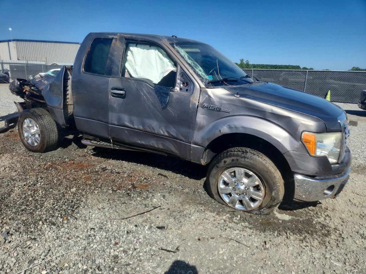 Ford F-150 Super Cab