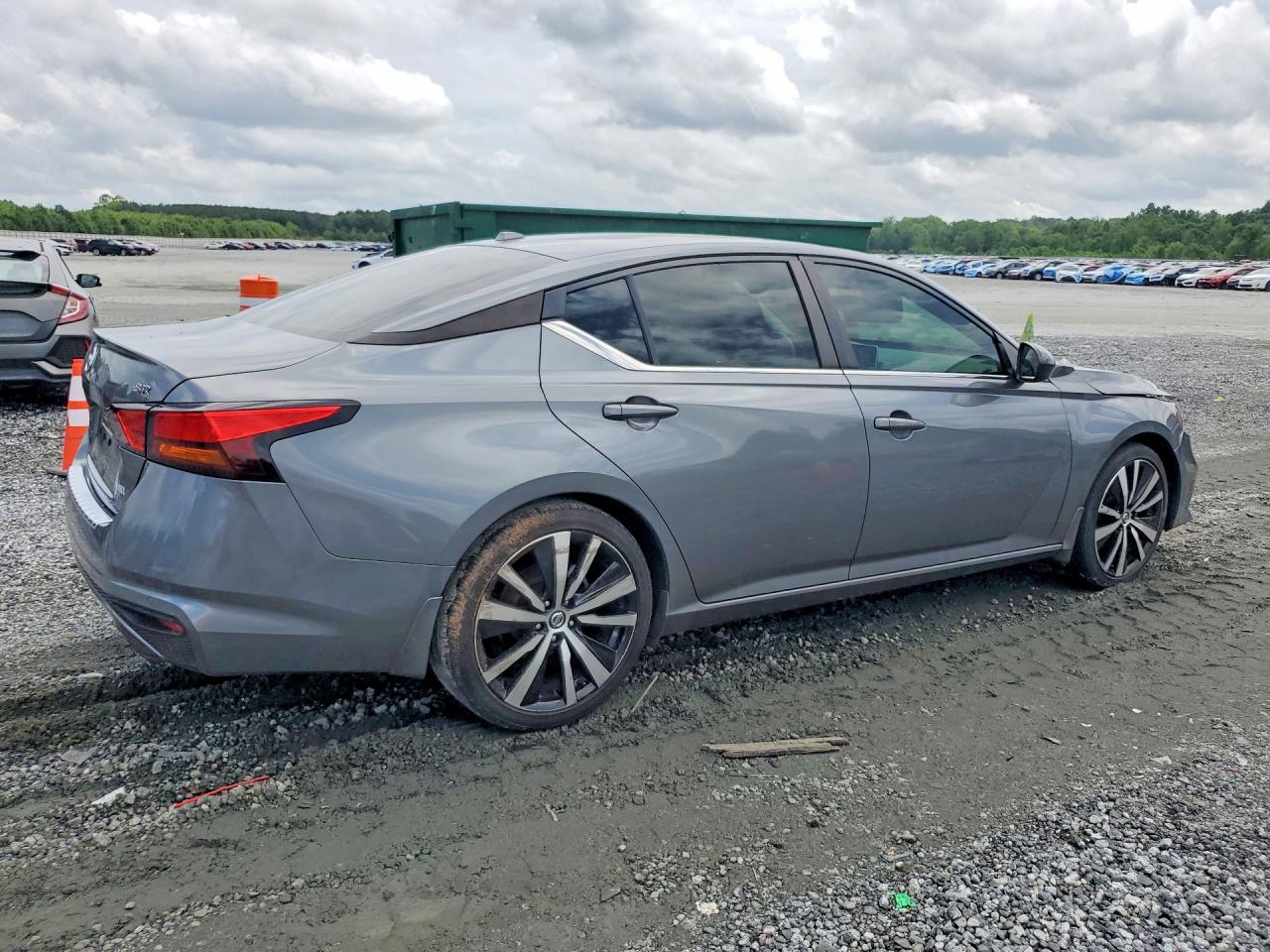 Nissan Altima Sr
