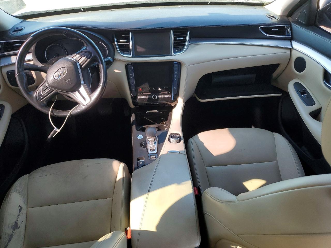 INFINITI Qx Luxe