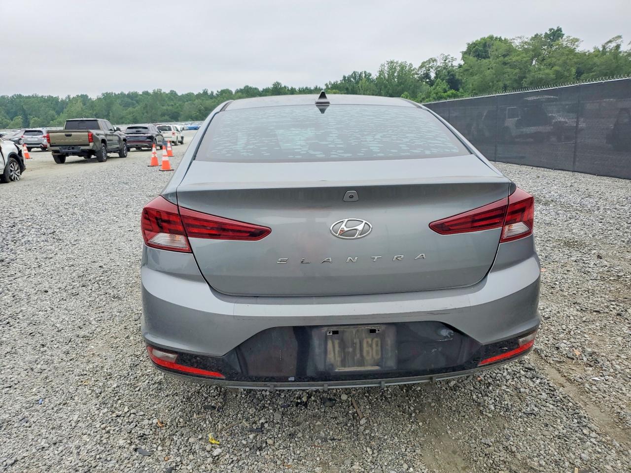Hyundai ELANTRA Sel