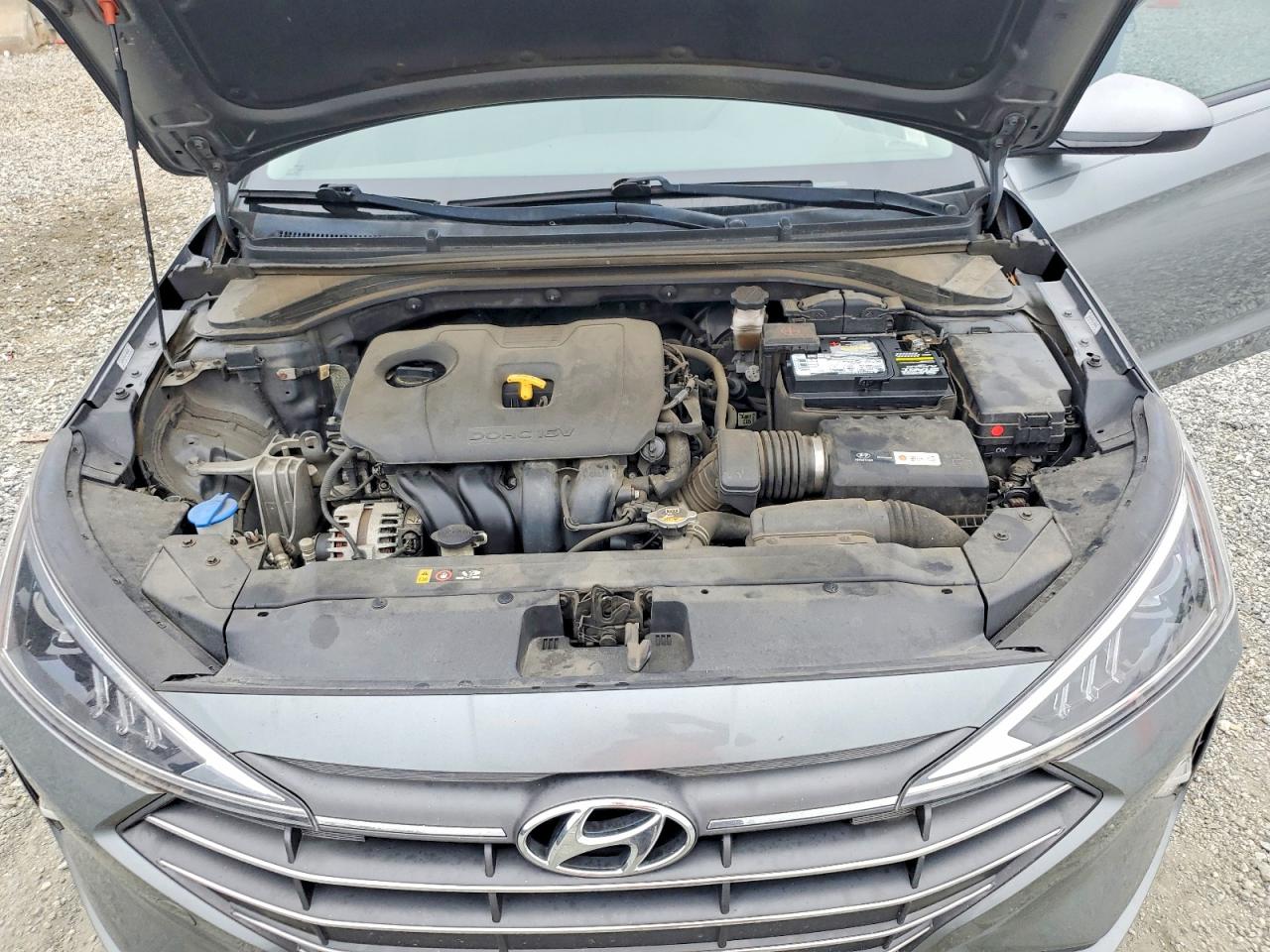Hyundai ELANTRA Sel
