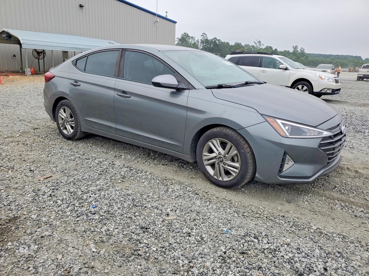 Hyundai ELANTRA Sel