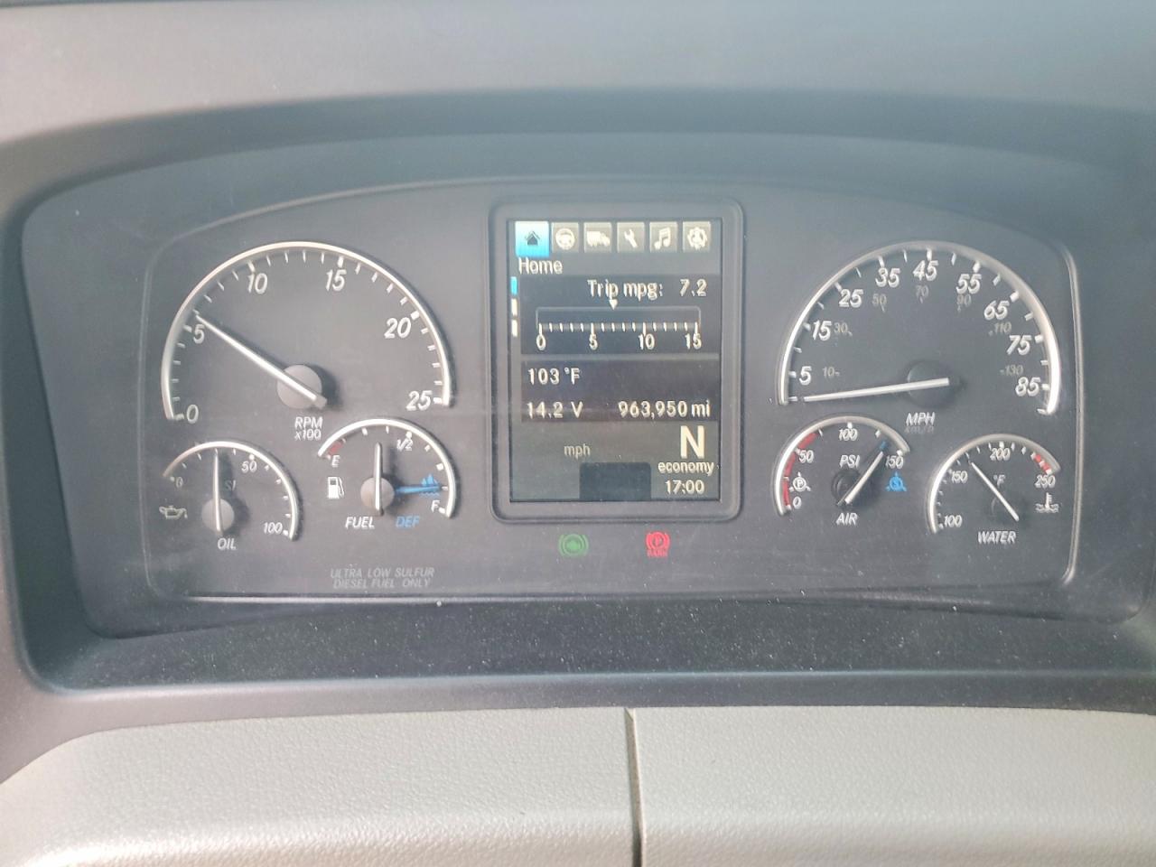Freightliner Cascadia 126