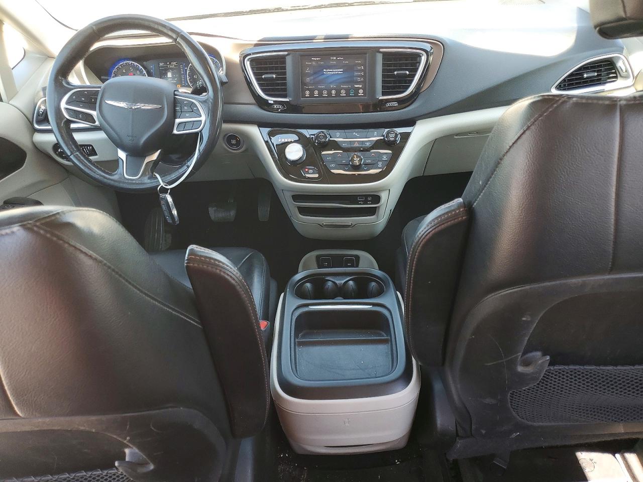 Chrysler Pacifica Touring L