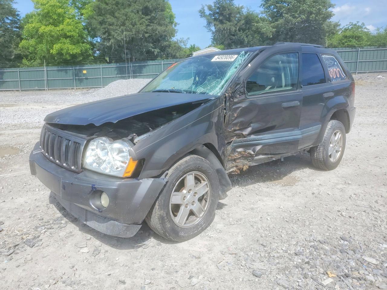 Salvage Jeep Cherokee Image