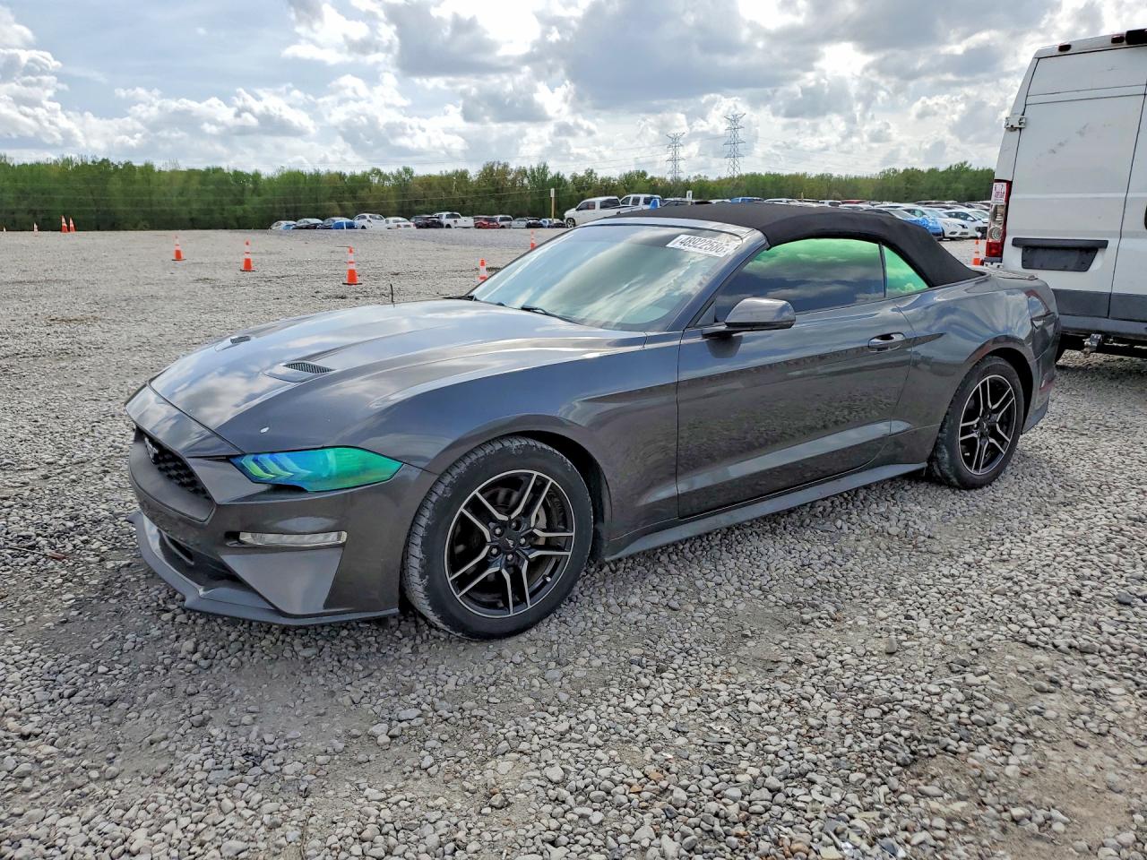 Salvage Ford Mustang Image