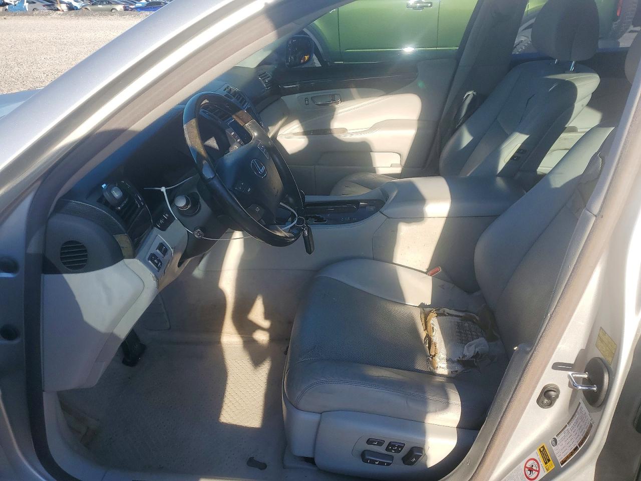 Lexus LS 460