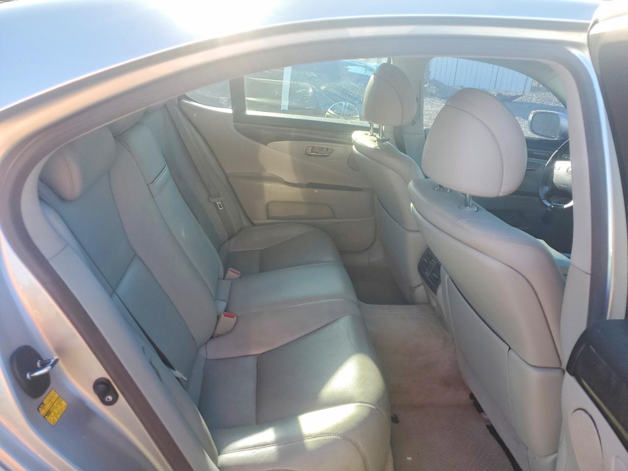 Lexus LS 460