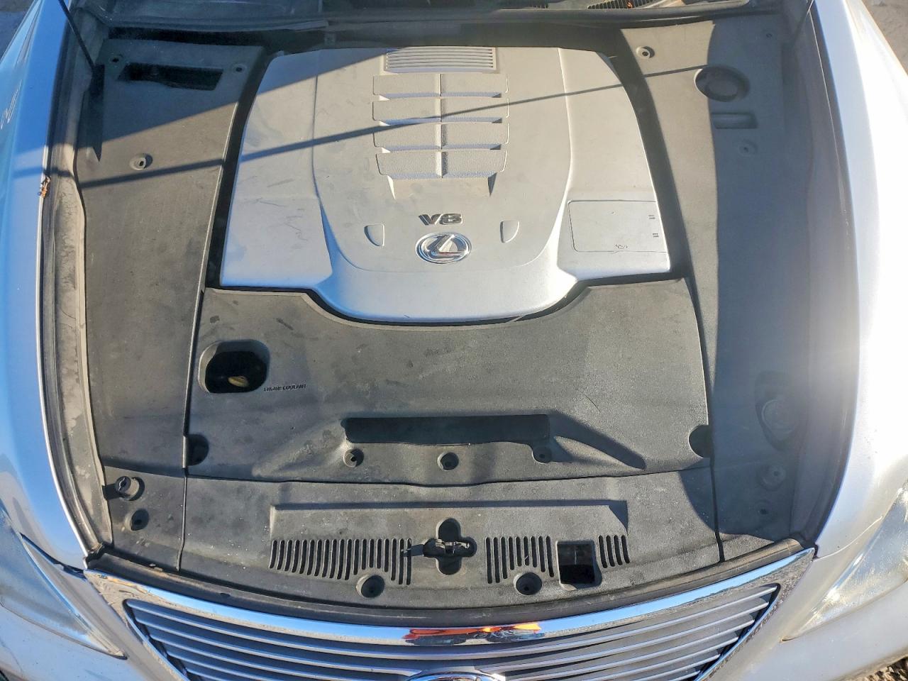 Lexus LS 460