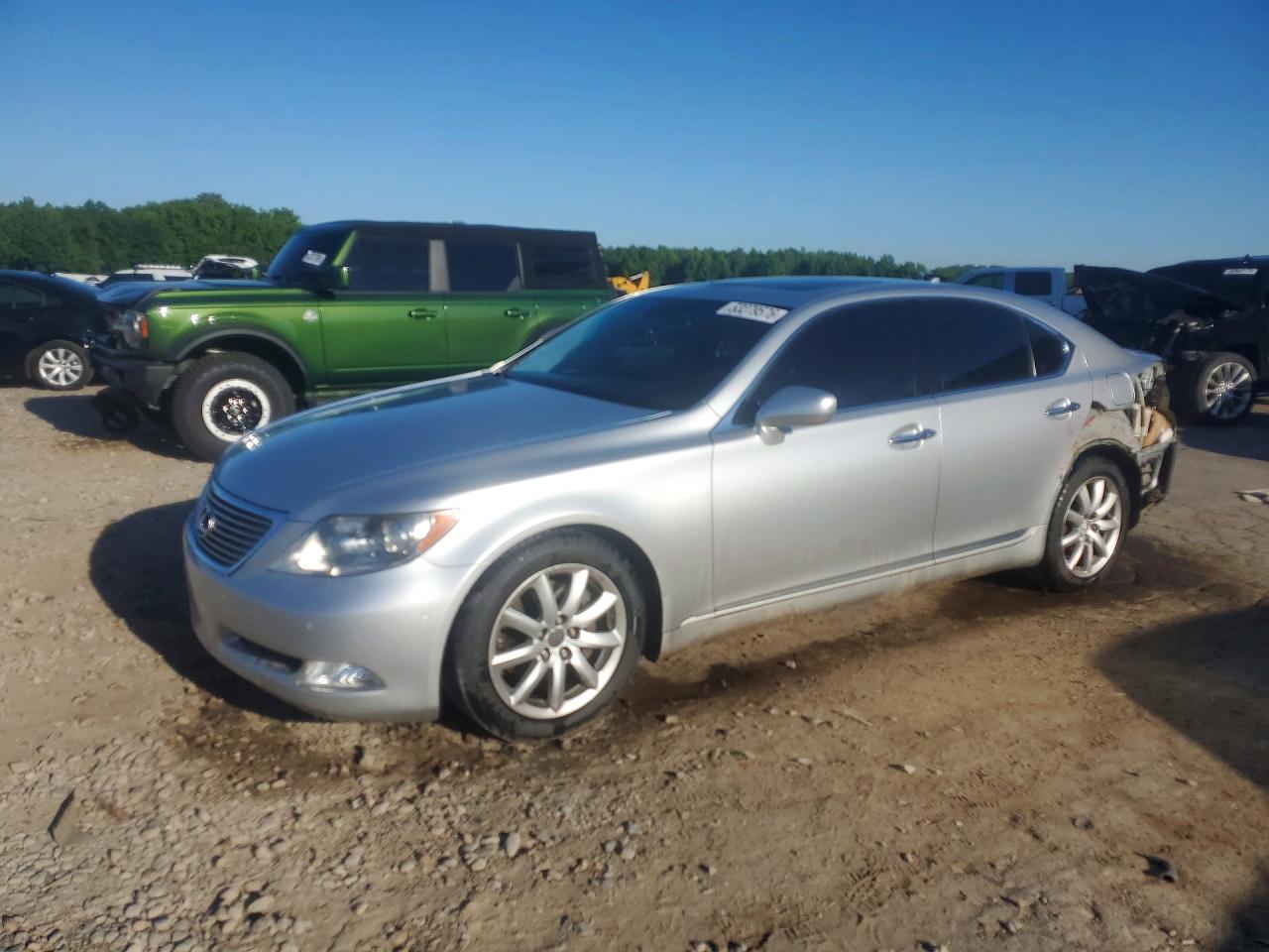 Salvage Lexus LS Image