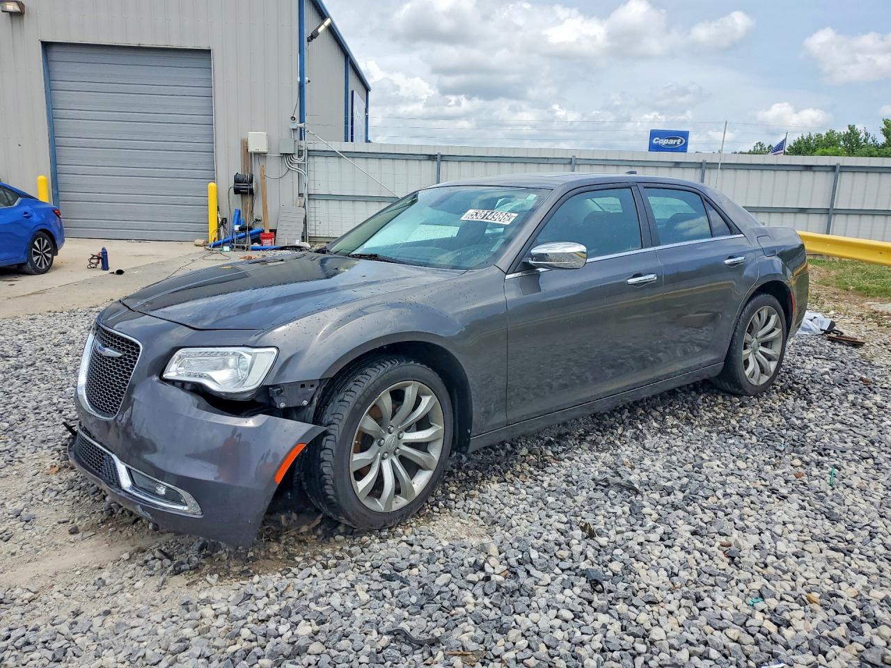 Salvage Chrysler 300 Image