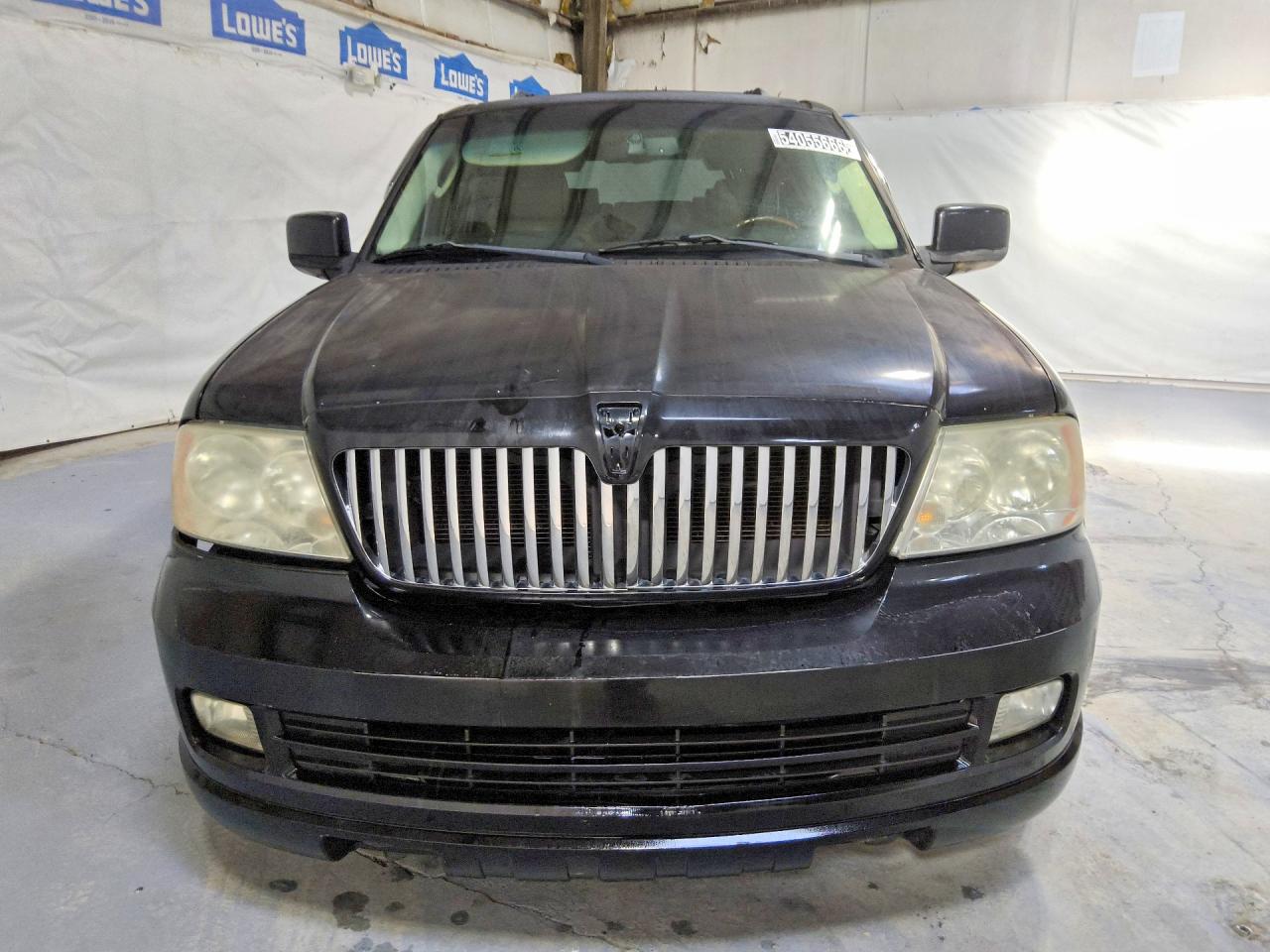 Lincoln Navigator