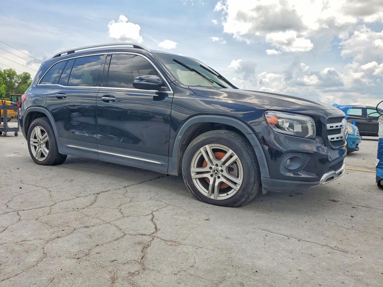 Mercedes-Benz GLB 250 4matic