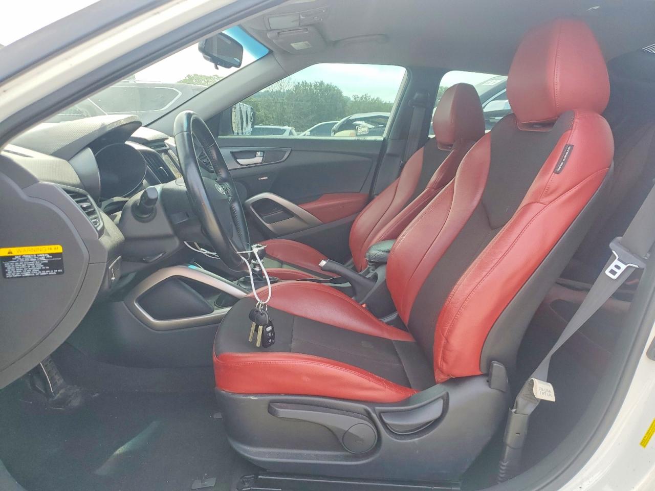 Hyundai VELOSTER Turbo