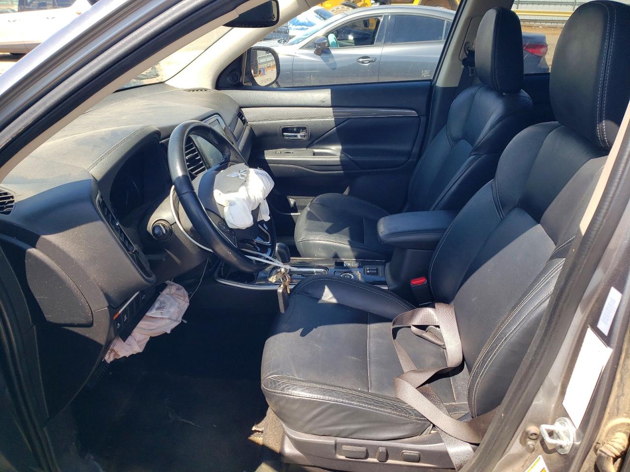 Mitsubishi Outlander Se