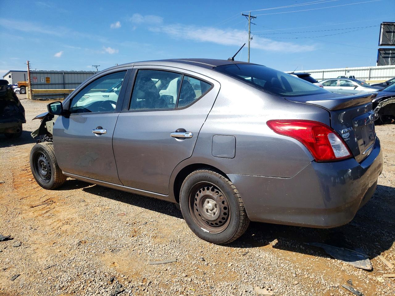 Nissan Versa 1.6 Sv