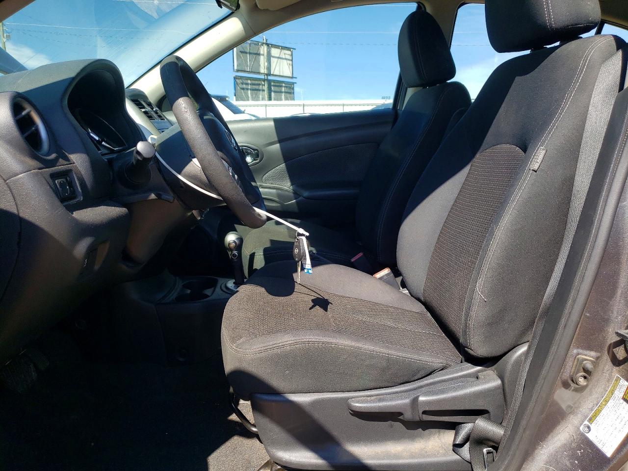 Nissan Versa 1.6 Sv