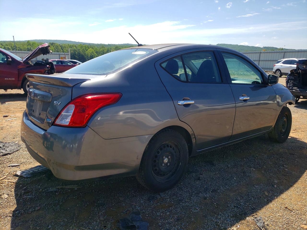 Nissan Versa 1.6 Sv