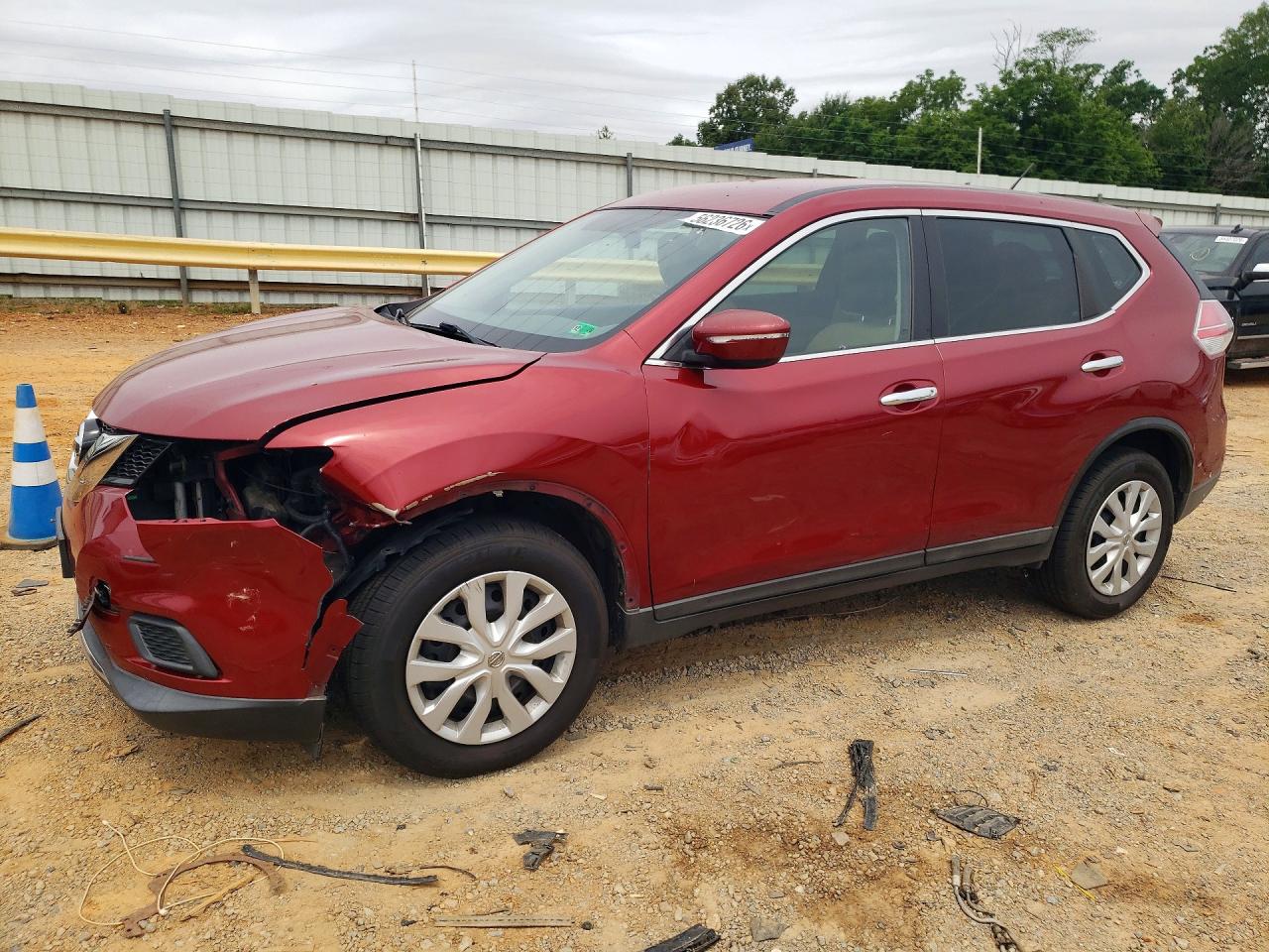 Salvage Nissan Rogue Image