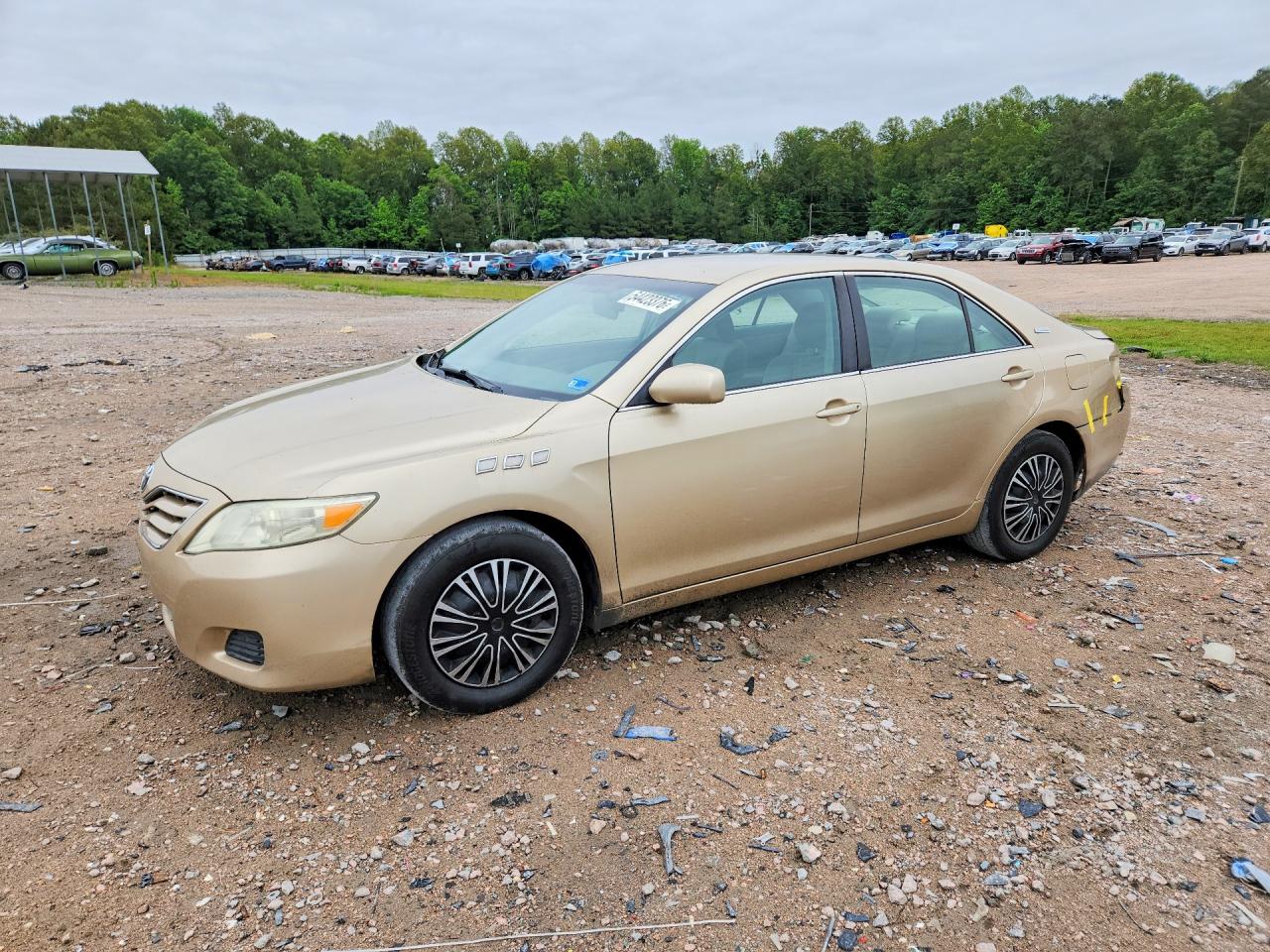 Salvage Toyota Camry Image