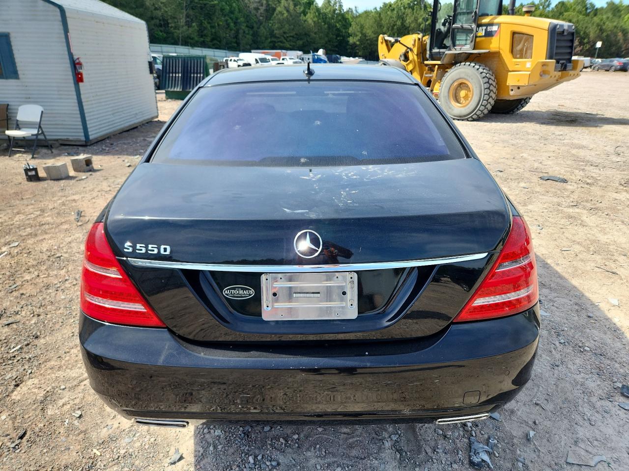 Mercedes-Benz S-Class 550