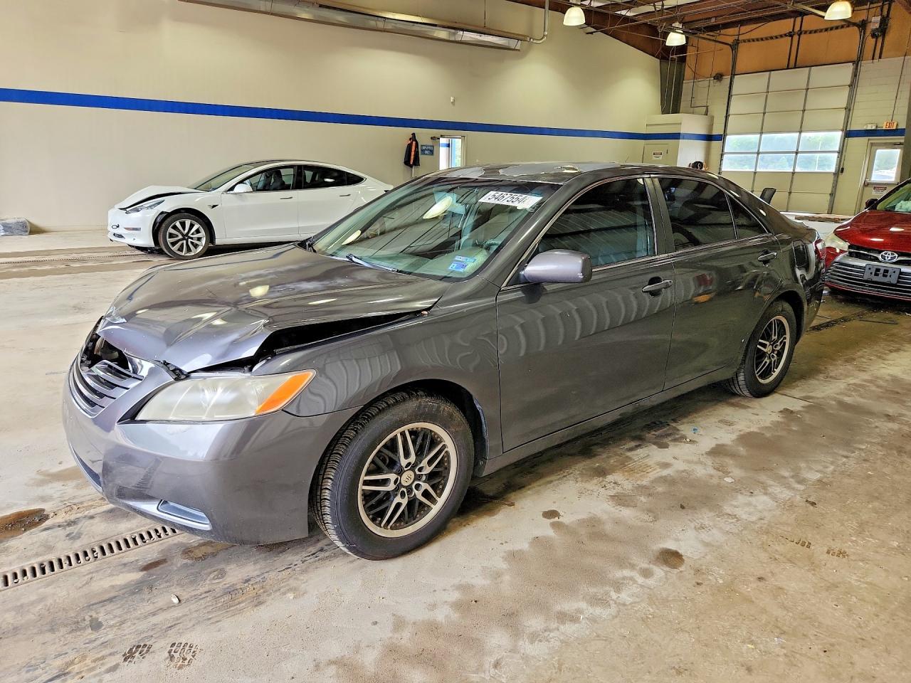 Salvage Toyota Camry Image