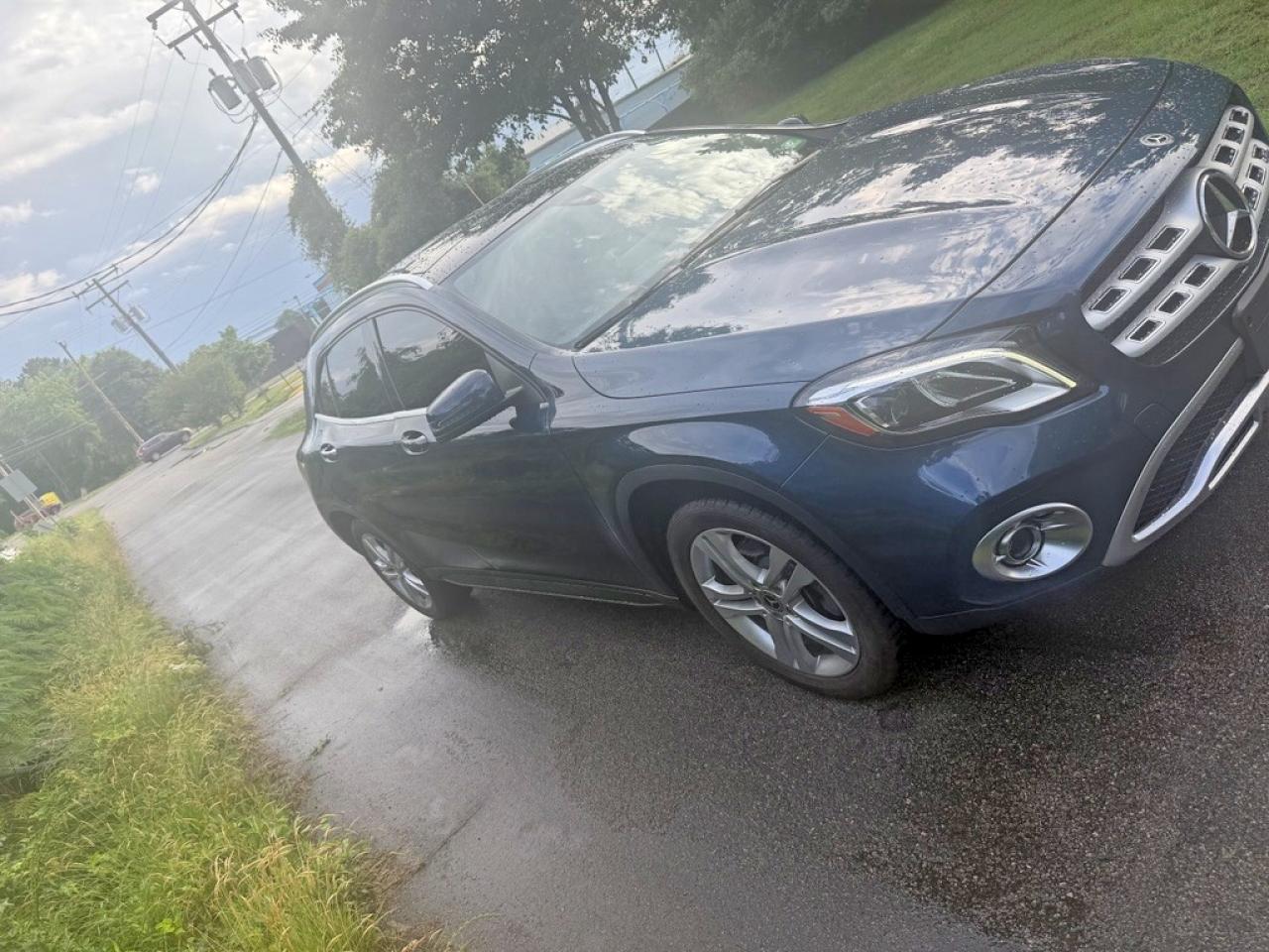 Salvage Mercedes-Benz GLA Image