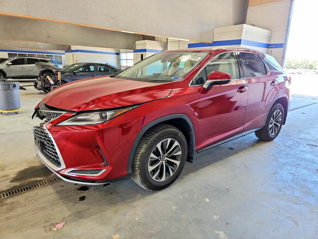 Salvage Lexus RX Image