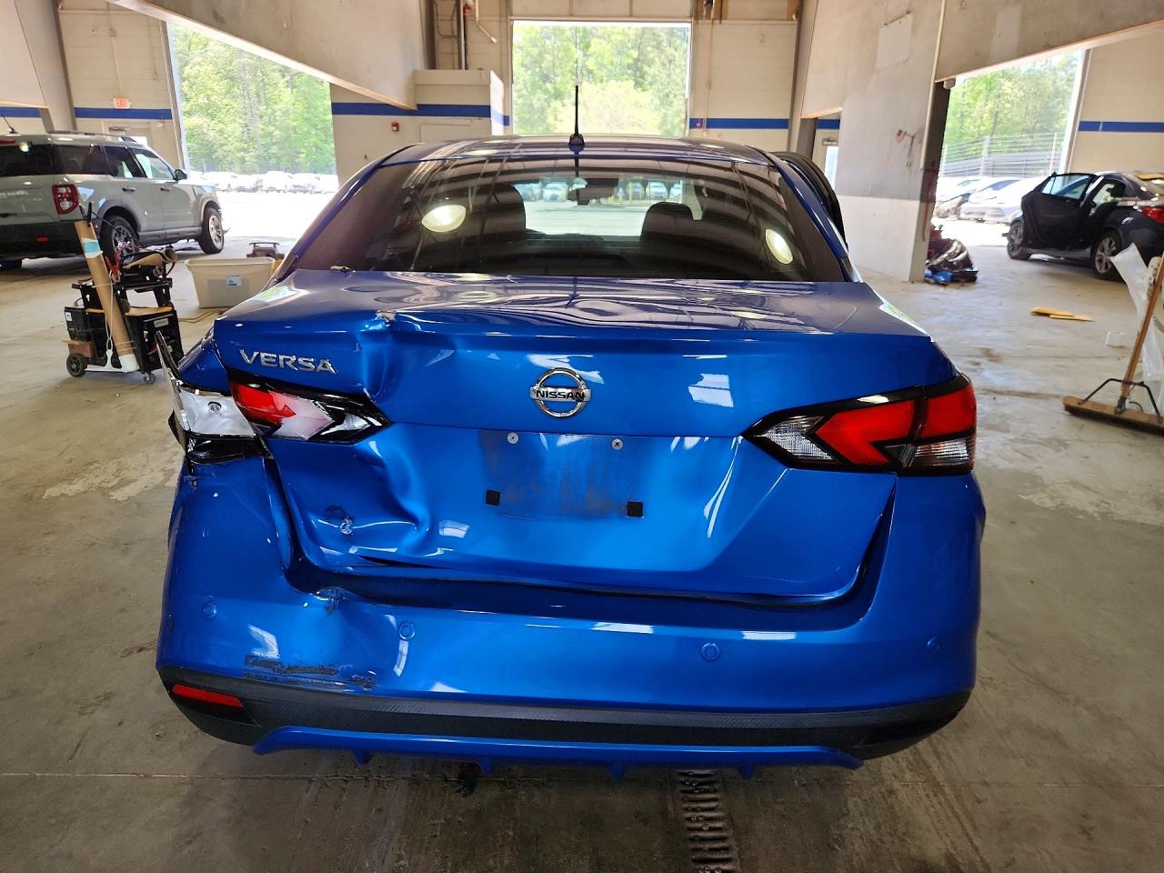 Nissan Versa