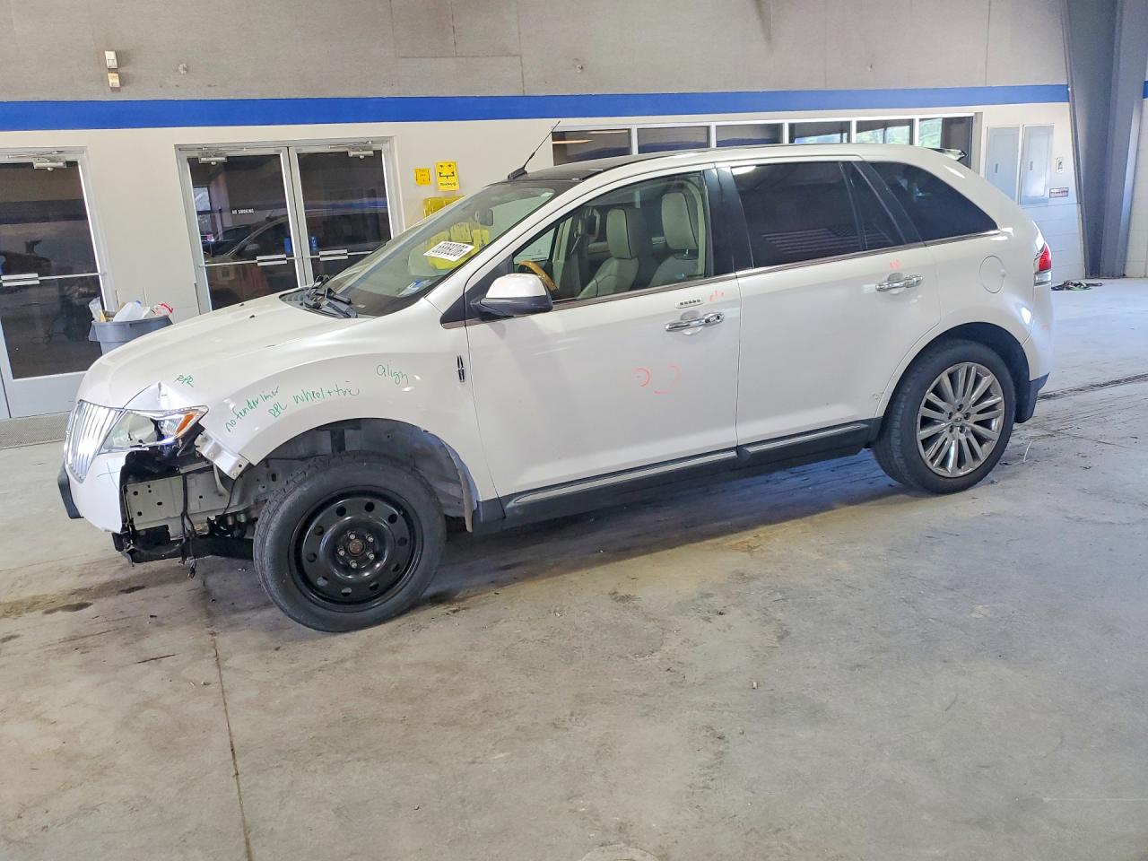 Salvage Lincoln MKX Image