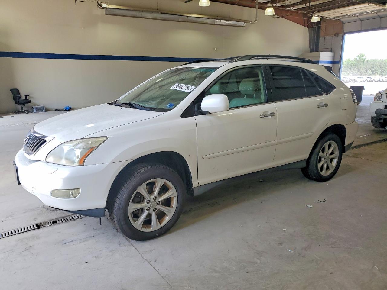 Salvage Lexus RX Image