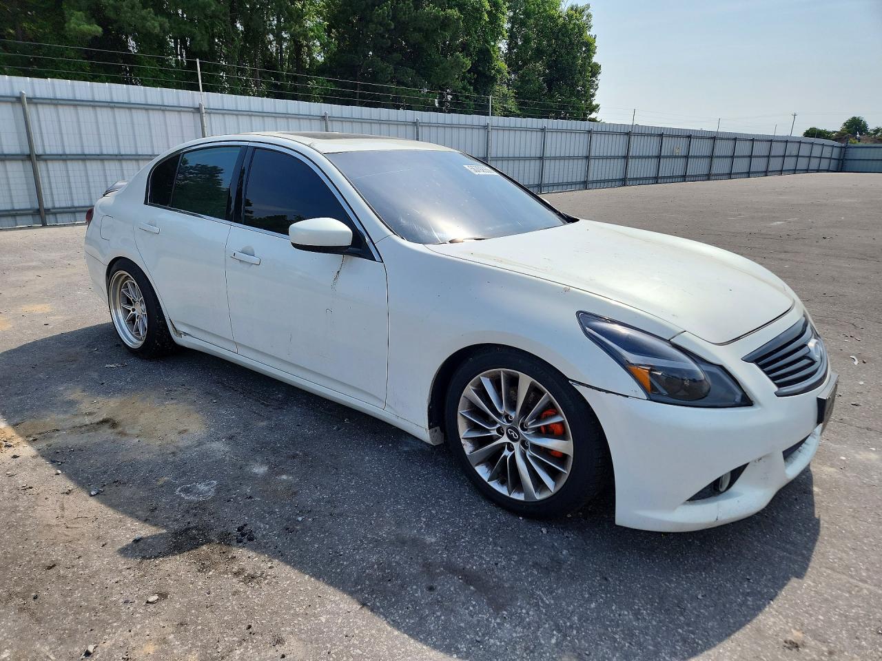 INFINITI G37 X