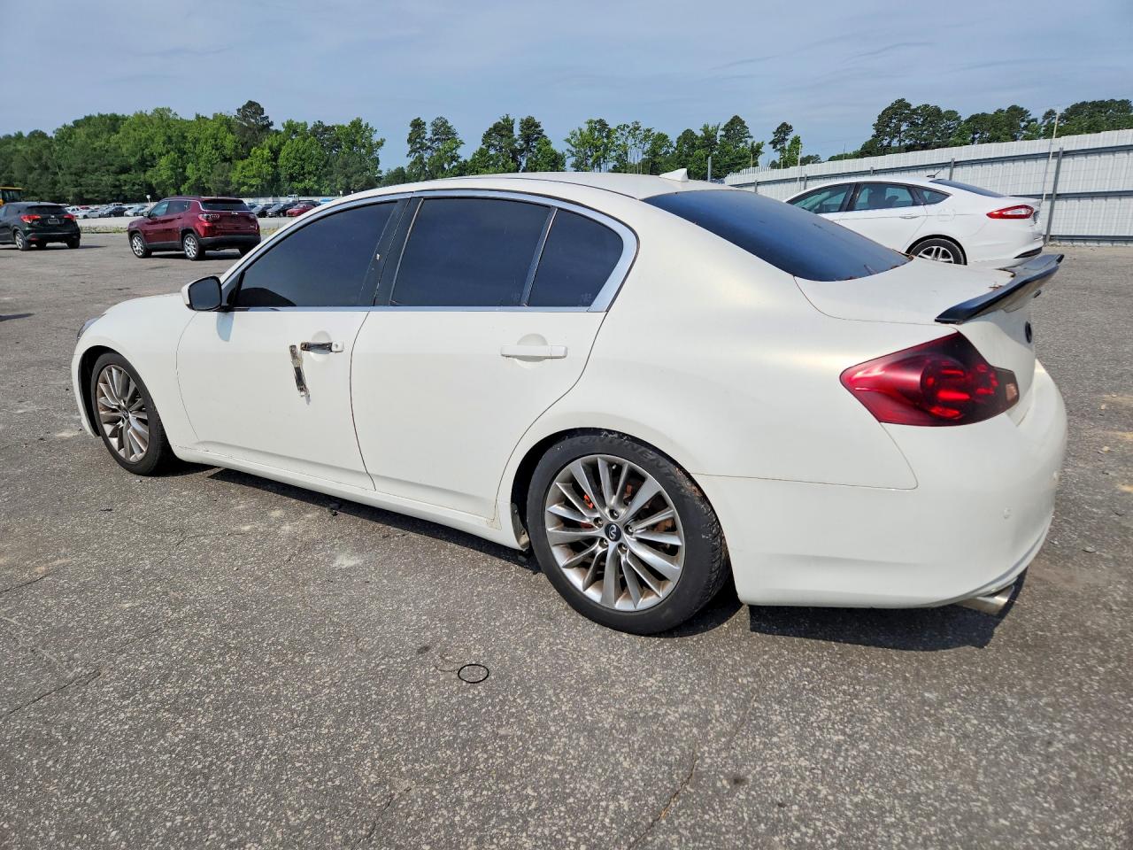 INFINITI G37 X