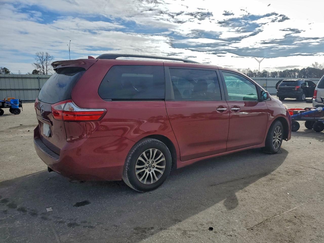 Toyota Sienna Xle