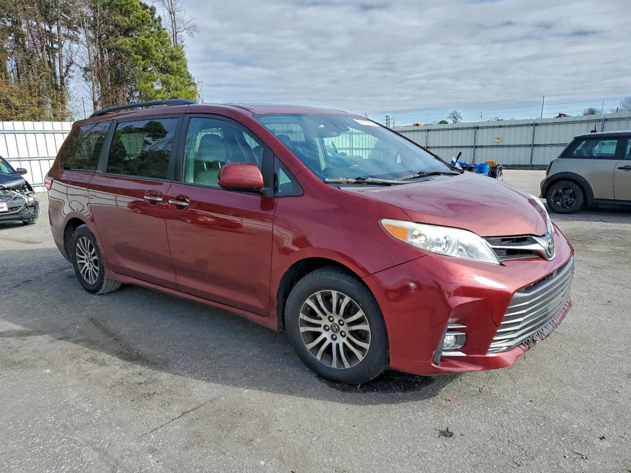 Toyota Sienna Xle
