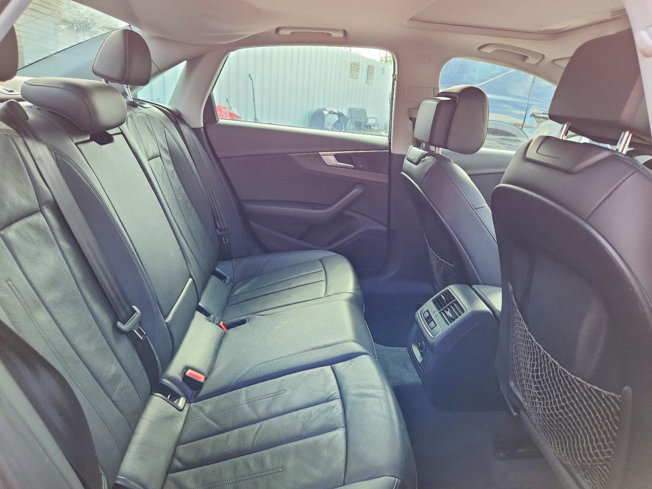 Audi A4 Ultra Premium