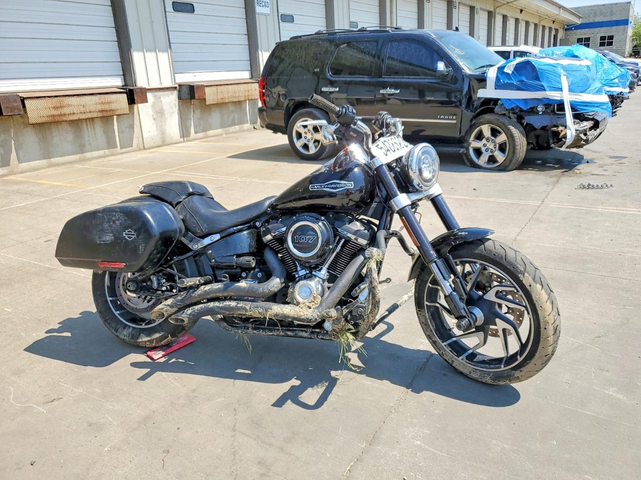 Salvage Harley-Davidson Flsb Image
