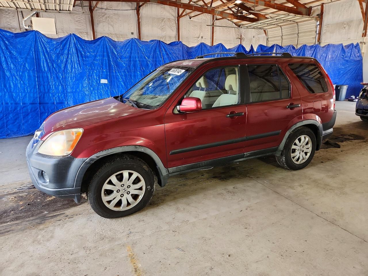 Salvage Honda Crv Image